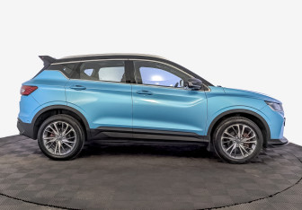 Подержанный автомобиль Geely Coolray 2023 года (4 фото)
