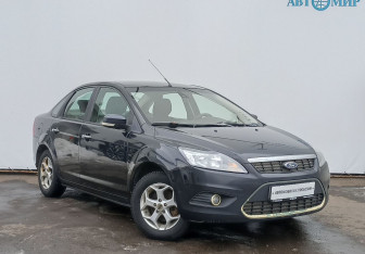 Подержанный автомобиль Ford Focus Sedan 2011 года (3 фото)