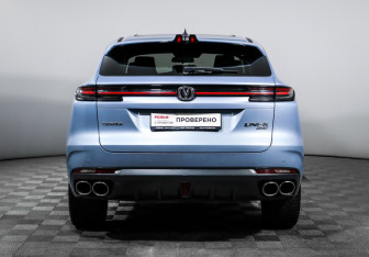 Подержанный автомобиль Changan UNI-K 2023 года (6 фото)