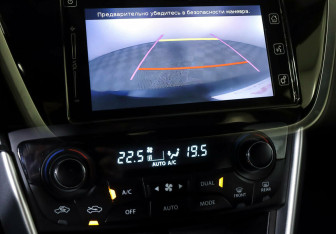 Подержанный автомобиль Suzuki SX4 Hatchback 2017 года (13 фото)