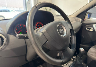 Подержанный автомобиль LADA (ВАЗ) Largus Wagon 2012 года (14 фото)