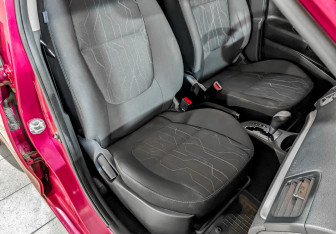 Подержанный автомобиль Kia Picanto 2013 года (23 фото)