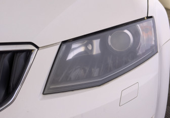 Подержанный автомобиль Skoda Octavia Liftback 2014 года (11 фото)