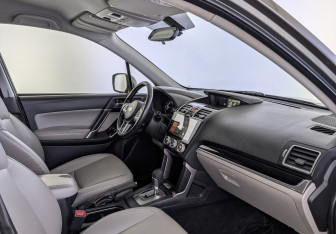 Подержанный автомобиль Subaru Forester Suv 2017 года (13 фото)