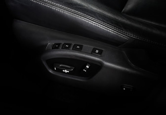 Подержанный автомобиль Volvo XC60 2015 года (15 фото)