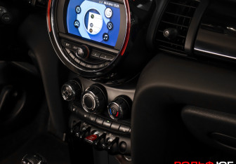 Подержанный автомобиль MINI Hatch 2019 года (20 фото)