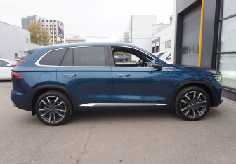Подержанный автомобиль Geely Monjaro 2023 года (4 фото)