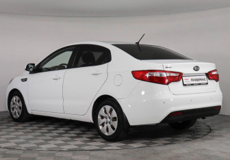 Подержанный автомобиль Kia Rio Sedan 2014 года (7 фото)