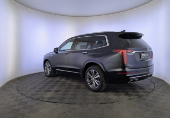 Подержанный автомобиль Cadillac XT6 2021 года (7 фото)