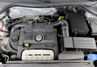 Подержанный автомобиль Volkswagen Tiguan 2016 года (9 фото)