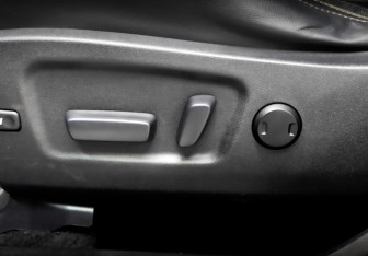 Подержанный автомобиль Toyota Highlander 2014 года (24 фото)