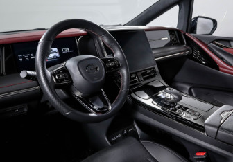 Подержанный автомобиль GAC M8 2024 года (14 фото)