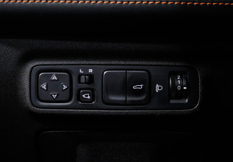 Подержанный автомобиль Changan UNI-K 2023 года (21 фото)