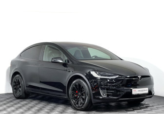 Подержанный автомобиль Tesla Model X 2019 года (3 фото)