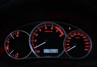 Подержанный автомобиль Subaru Impreza WRX Sedan 2011 года (11 фото)