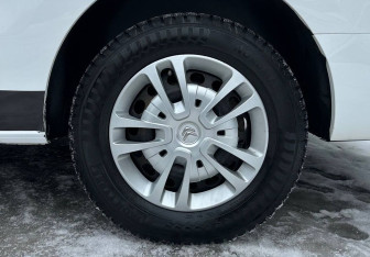 Подержанный автомобиль Citroen SpaceTourer 2021 года (13 фото)