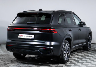 Подержанный автомобиль Geely Monjaro 2023 года (5 фото)