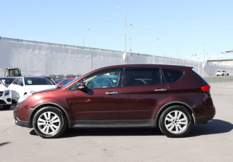 Подержанный автомобиль Subaru Tribeca 2006 года (8 фото)