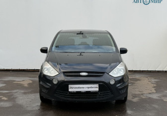 Подержанный автомобиль Ford S-MAX 2011 года (2 фото)