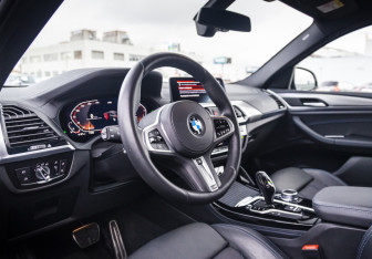 Подержанный автомобиль BMW X4 2020 года (14 фото)