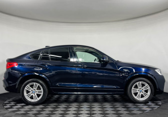 Подержанный автомобиль BMW X4 2017 года (6 фото)