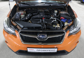 Подержанный автомобиль Subaru XV 2012 года (9 фото)