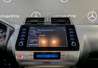 Подержанный автомобиль Toyota Land Cruiser Prado 2021 года (16 фото)