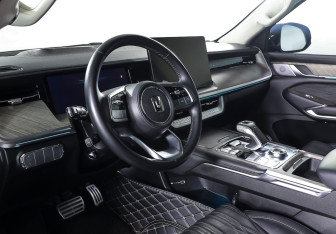 Подержанный автомобиль Tank 500 2023 года (14 фото)