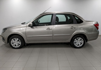 Подержанный автомобиль LADA (ВАЗ) Granta Sedan 2021 года (8 фото)