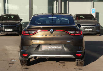 Подержанный автомобиль Renault Arkana 2019 года (6 фото)