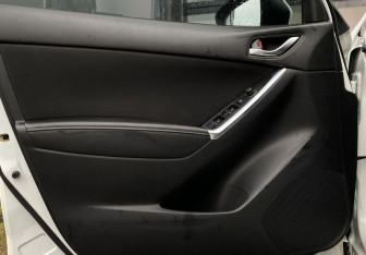 Подержанный автомобиль Mazda CX-5 2013 года (18 фото)