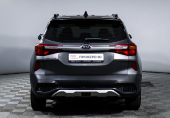 Подержанный автомобиль Kia Seltos 2020 года (6 фото)