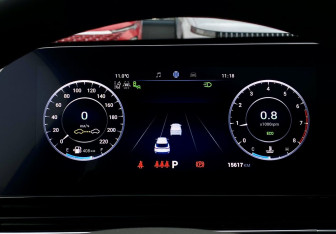 Подержанный автомобиль Omoda C5 2023 года (31 фото)