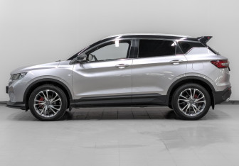 Подержанный автомобиль Geely Coolray 2022 года (8 фото)