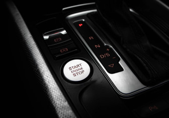 Подержанный автомобиль Audi Q5 2013 года (14 фото)