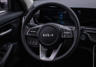 Подержанный автомобиль Kia Seltos 2024 года (15 фото)