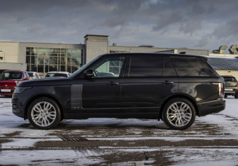 Подержанный автомобиль Land Rover Range Rover 2018 года (8 фото)