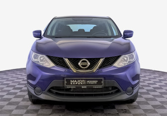 Подержанный автомобиль Nissan Qashqai 2018 года (2 фото)