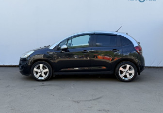 Подержанный автомобиль Citroen C3 Hatchback 2012 года (8 фото)
