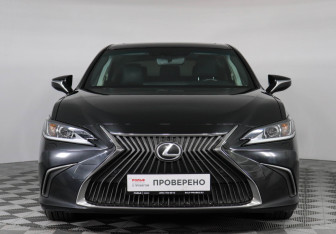 Подержанный автомобиль Lexus ES 2019 года (2 фото)