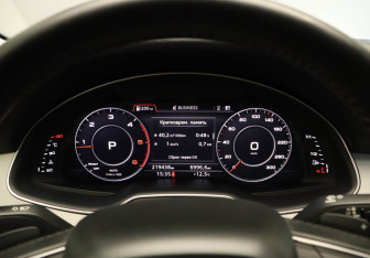 Подержанный автомобиль Audi Q7 2018 года (13 фото)