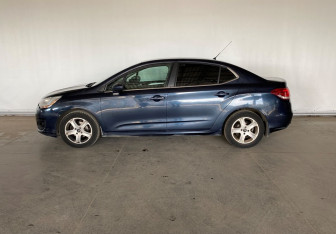 Подержанный автомобиль Citroen C4 Sedan 2013 года (8 фото)