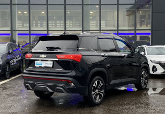 Подержанный автомобиль Chevrolet Captiva 2022 года (5 фото)