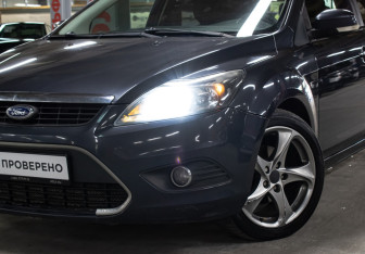 Подержанный автомобиль Ford Focus Hatchback 2010 года (20 фото)