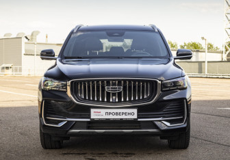 Подержанный автомобиль Geely Monjaro 2024 года (3 фото)