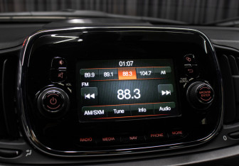 Подержанный автомобиль Fiat 500 Hatchback 2017 года (19 фото)