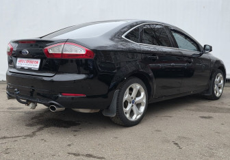 Подержанный автомобиль Ford Mondeo Sedan 2012 года (5 фото)