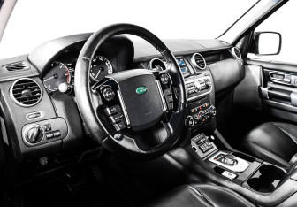 Подержанный автомобиль Land Rover Discovery 2013 года (13 фото)