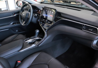 Новый Toyota Camry Sedan 2024 (7 фото)