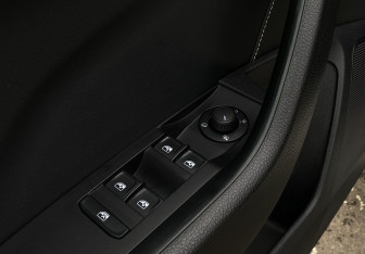 Подержанный автомобиль Skoda Superb Liftback 2019 года (20 фото)